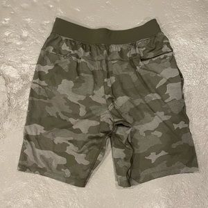 Lululemon men’s shorts - medium
